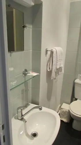 פריז Hotel De Choisy 2*,