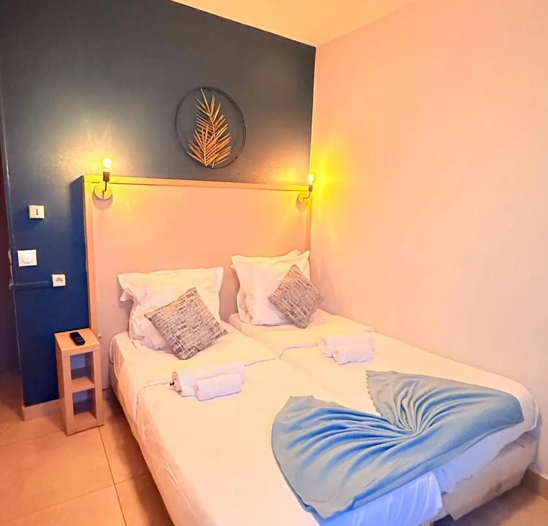 **  Hotel De Choisy Париж Франция